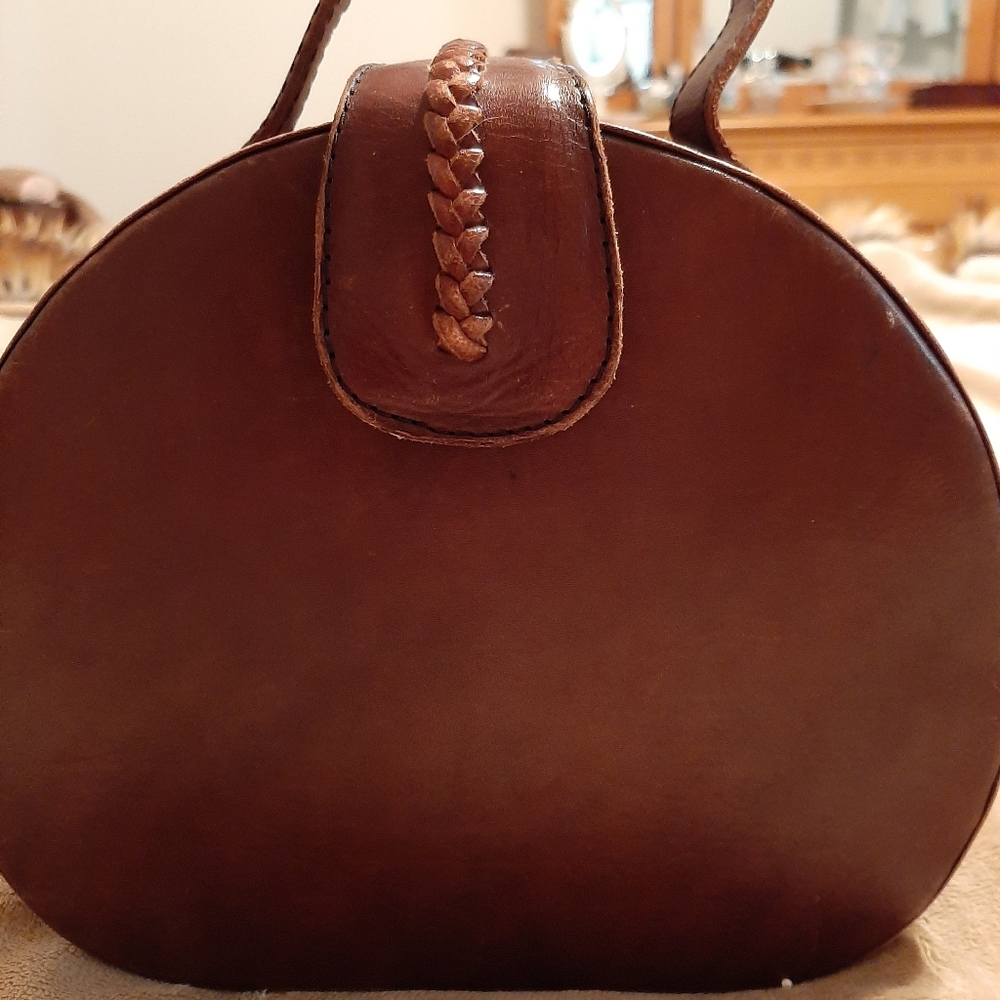 1970's Elliot Lucca, dark brown leather hat box purse. Made in Indonesia.